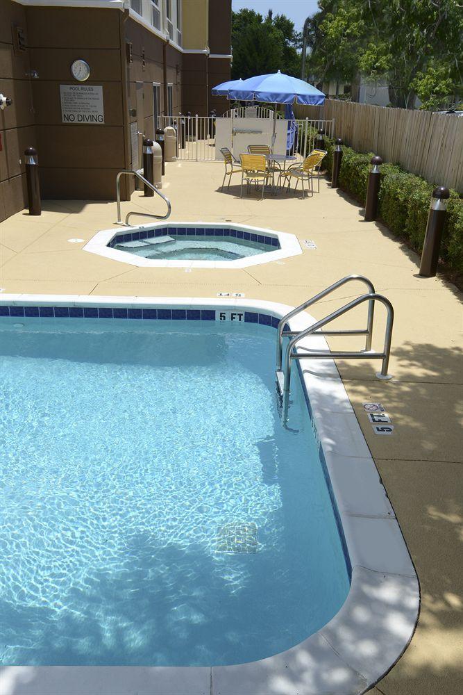 Fairfield By Marriott Walton Beach-eglin Afb Hotel
