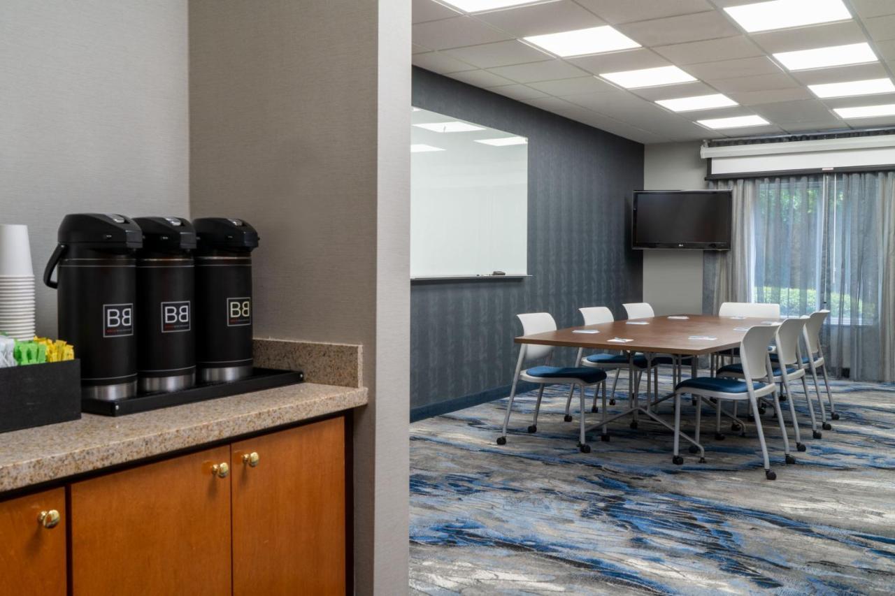 Hotel Fairfield By Marriott Walton Beach-eglin Afb 3*